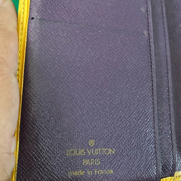 Louis Vuitton Kiss-lock Wallet Epi Yellow - Picture 5 of 7